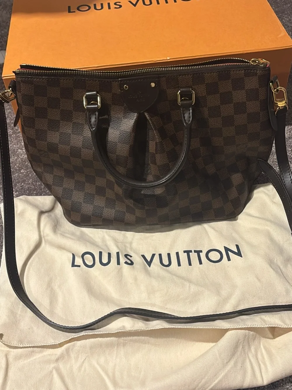 Louis Vuitton Siena MM